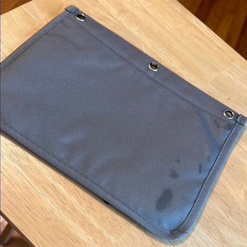 Five Star Gray‎ Pencil pouch
